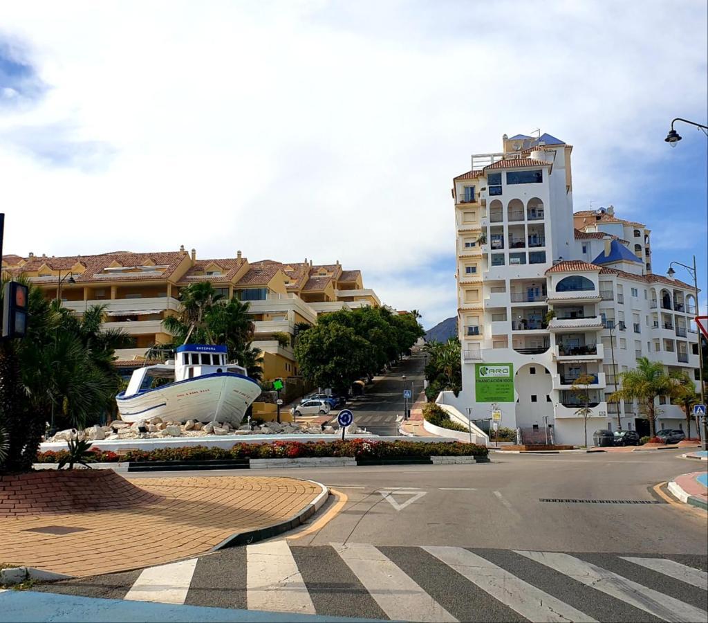 Estepona Puerto Apartment Exterior photo